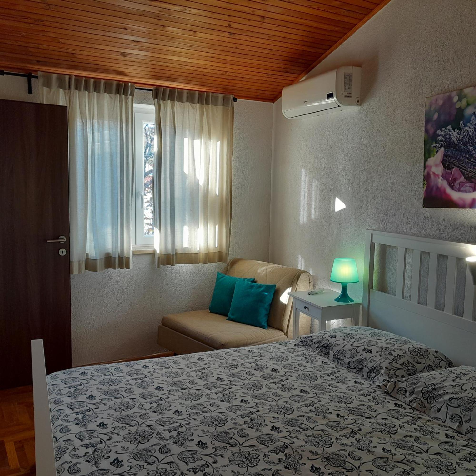 Apartments Renata - Brseč Eksteriør billede